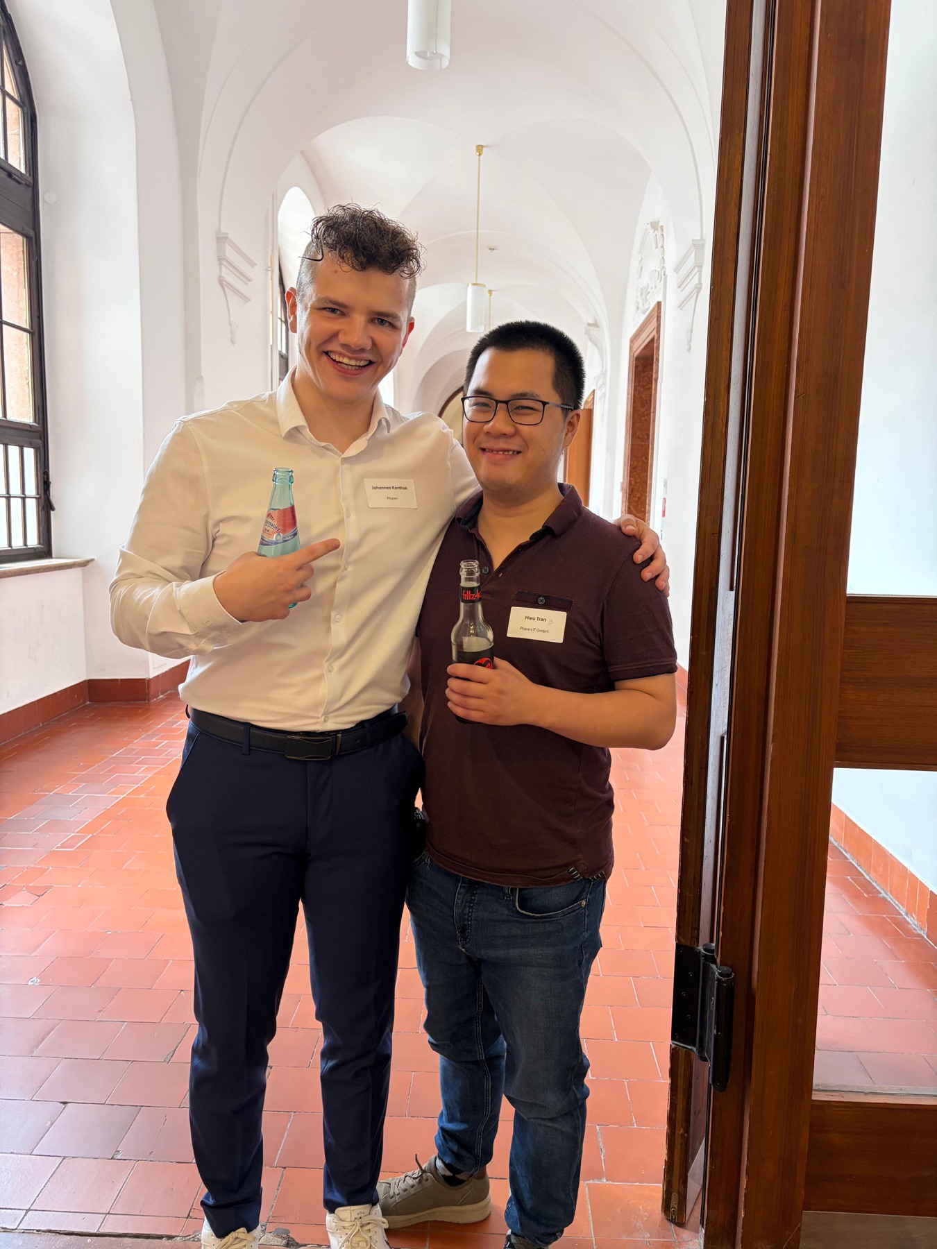 Johannes Kanthak and Hieu Tran at the Summer School for Diverse Startups